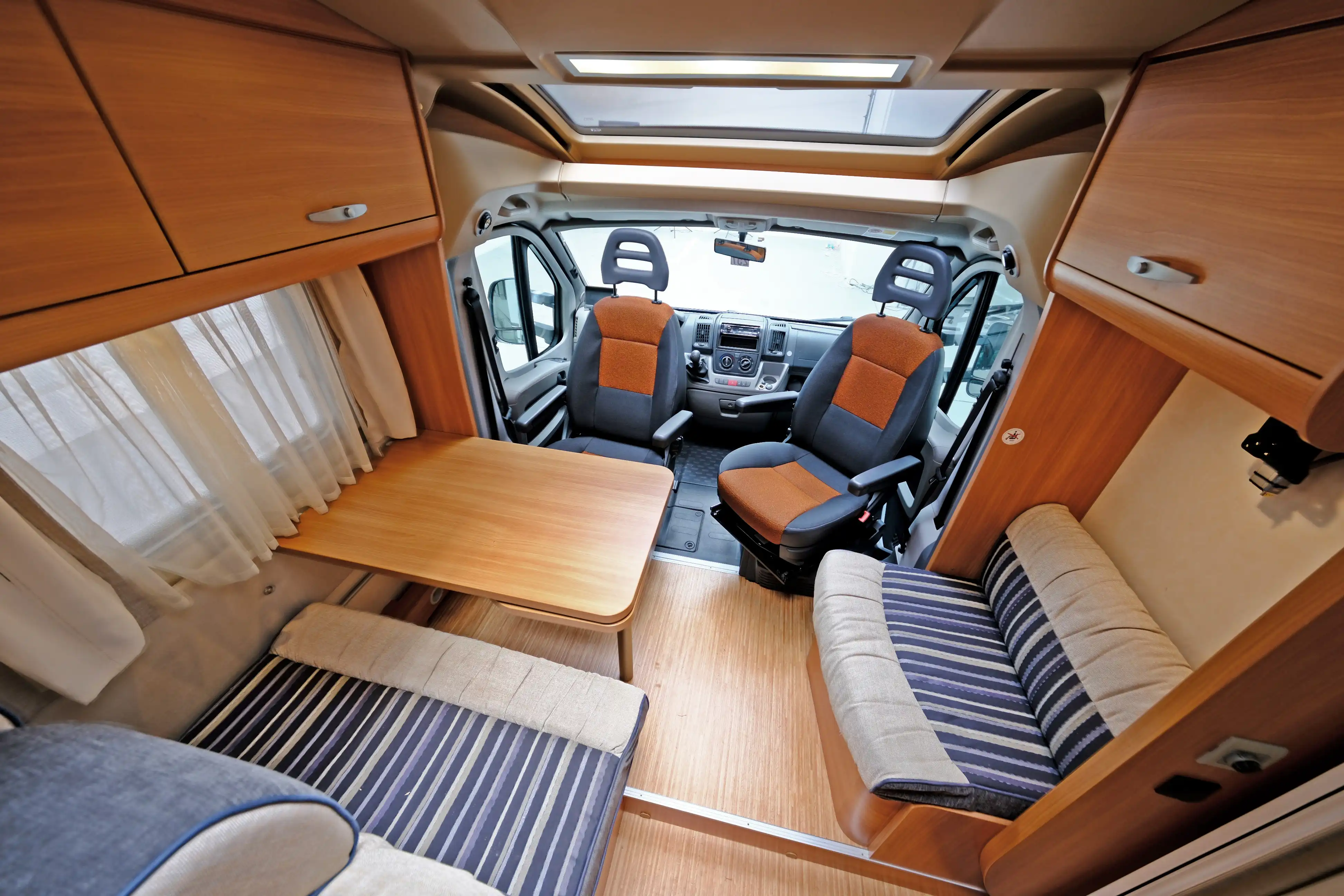 KNAUS Sport Ti 700 MEG